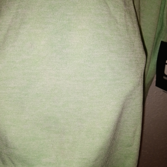NWT Ideology Light Green Performance Top S - Picture 2 of 8